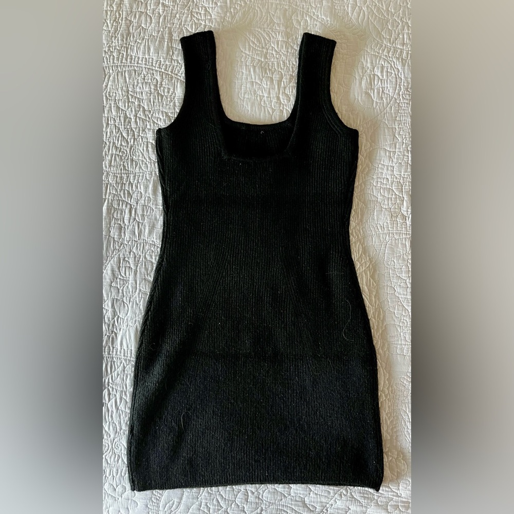 Gianni Ribbed Mini Dress - Picture 6 of 9